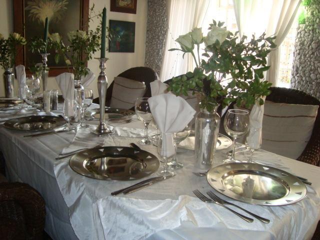 44 On Ennis Guest Lodge And Restaurant - No Load Sheddding Ermelo Buitenkant foto