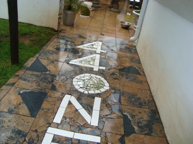 44 On Ennis Guest Lodge And Restaurant - No Load Sheddding Ermelo Buitenkant foto