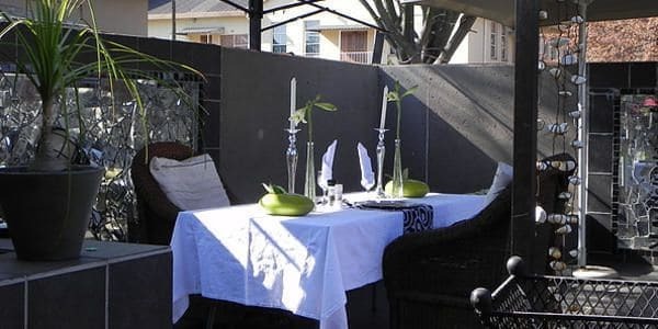 44 On Ennis Guest Lodge And Restaurant - No Load Sheddding Ermelo Buitenkant foto